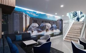 Zurin Charm Hotel